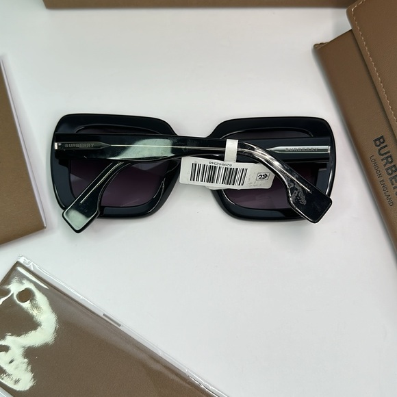 New Authentic Burberry Violet Gradient Square Ladies Sunglasses BE4284 37588H 52 - Picture 10 of 15